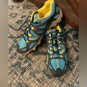 Merrell women’s hiking shoes